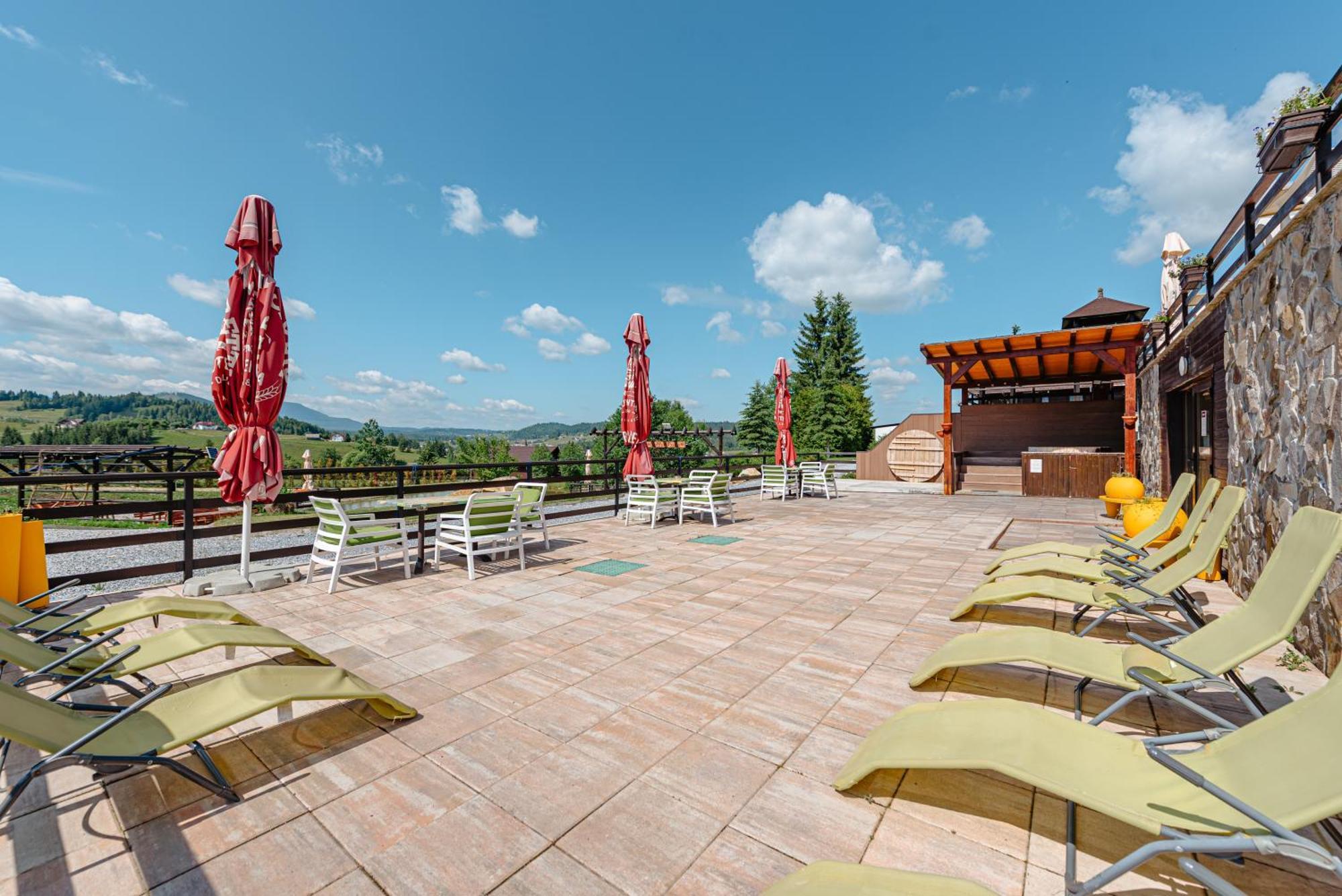 Pensiunea La Bella Vista Poiana Negrii Exterior foto